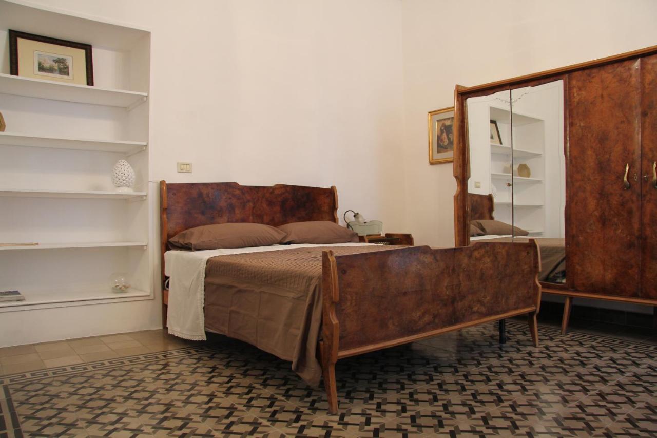 Casa Vacanza Icaros, Ortigia Hictoric Center, 200 Mt From The Beach 시라쿠사 외부 사진